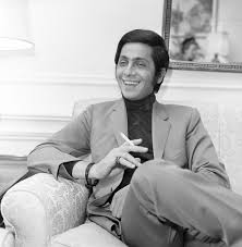 C:\Users\ASUS\Pictures\Roma Meydanı-Şubat-2026-ŞI-Valentino Garavani----.jpg