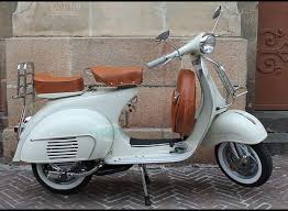 C:\Users\ASUS\Pictures\Roma Meydanı-İtalya-Kültür ve Sanat Dergisi-Vespa-scooter-2-.jpg
